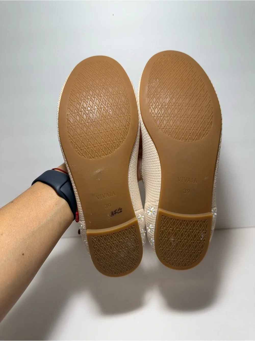 Vivaia Claire Daisy Round Flexible Comfort Old Money Knit Breathable Flats Sz 8